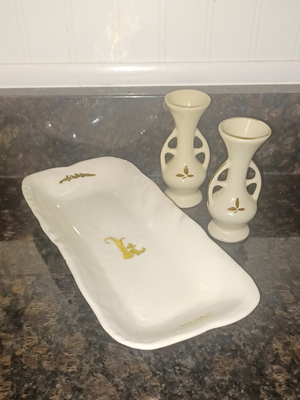 Vintage Hand-Painted Monogram K Vanity Dresser Tray & 2 Vase Set SEE PICS